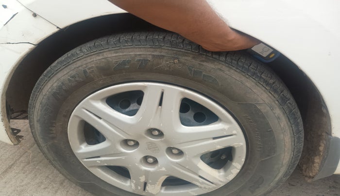 2016 Hyundai Xcent BASE 1.1, Diesel, Manual, 82,540 km, tyre