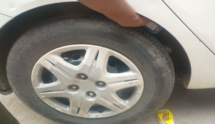 2016 Hyundai Xcent BASE 1.1, Diesel, Manual, 82,540 km, tyre