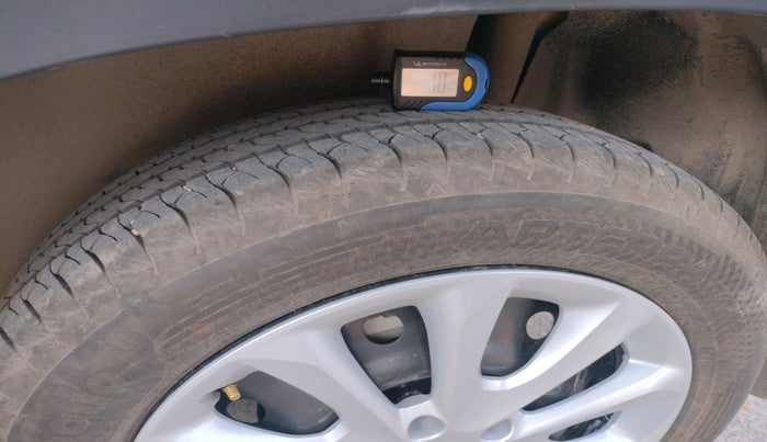 2025 Maruti Grand Vitara DELTA SMART HYBRID AT, Petrol, Automatic, 2,919 km, tyre