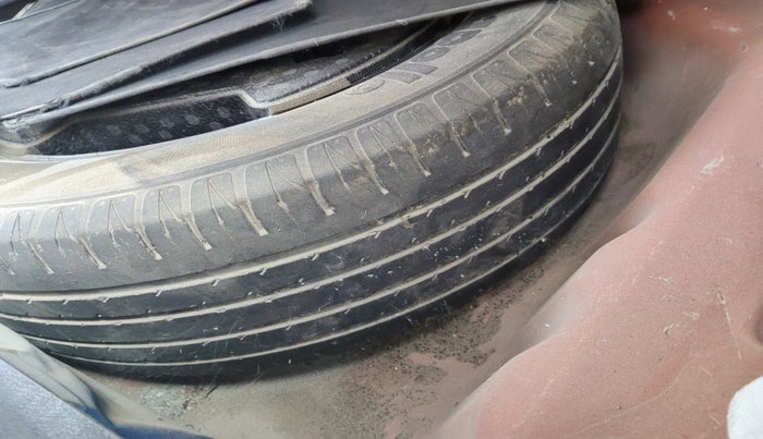 2017 Maruti Vitara Brezza ZDI PLUS, Diesel, Manual, 1,56,806 km, tyre