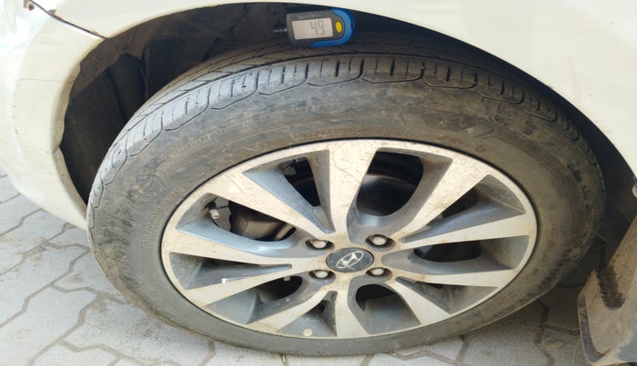 2013 Hyundai Verna FLUIDIC 1.6 EX CRDI AT, Diesel, Automatic, 91,028 km, tyre
