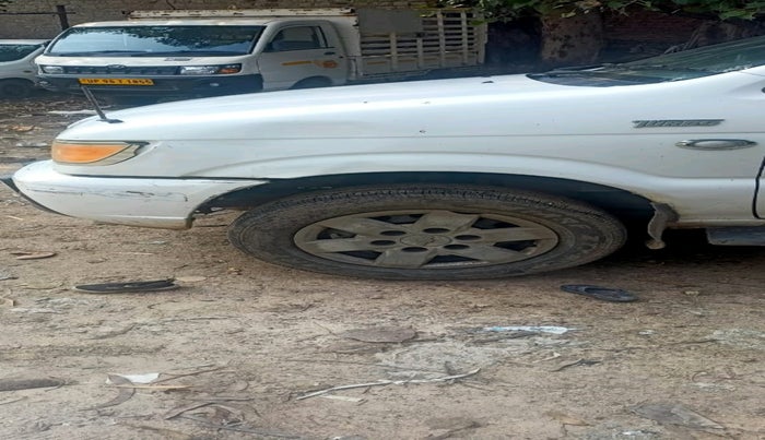 2013 Chevrolet Tavera ELITE LS B3 10 STR BS III, Diesel, Manual, 1,77,370 km, tyre