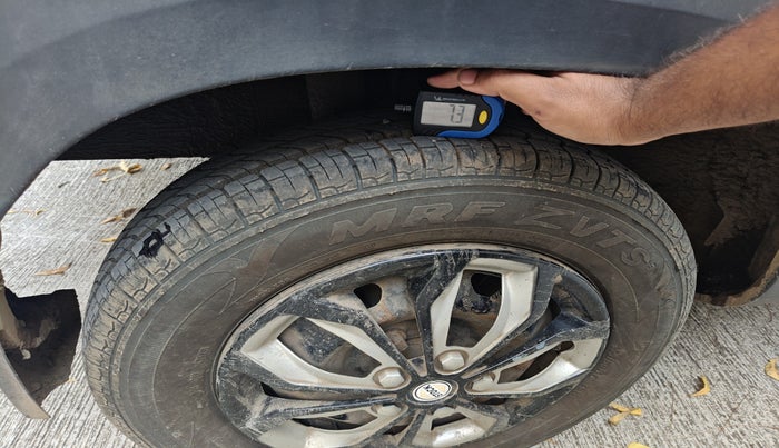 2018 Renault Kwid RXT 1.0 AMT, Petrol, Automatic, 31,757 km, tyre