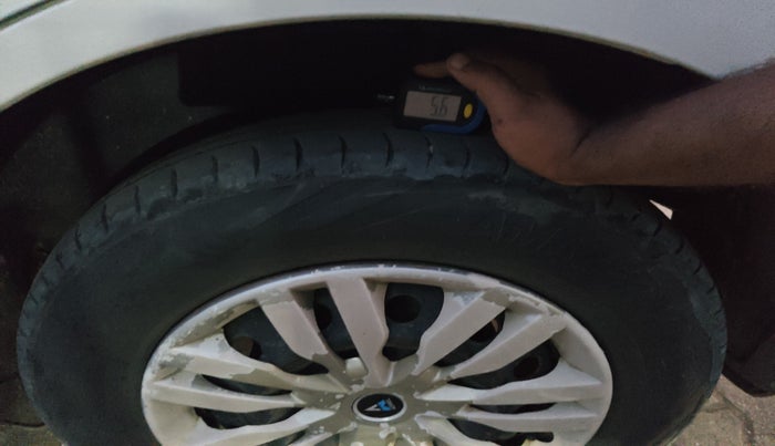 2022 Maruti Dzire VXI CNG, Petrol, Manual, 31,580 km, tyre