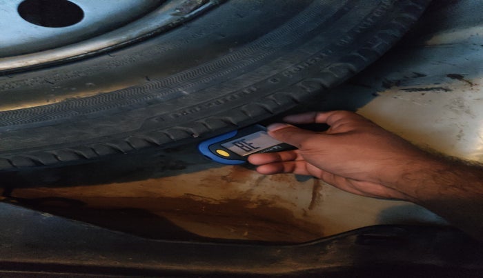 2022 Maruti Dzire VXI CNG, Petrol, Manual, 31,580 km, tyre