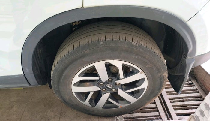 2021 Tata Harrier XZ PLUS 2.0L DUAL TONE, Diesel, Manual, 53,811 km, tyre
