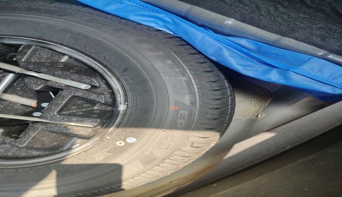 2021 Tata ALTROZ XE PETROL, Petrol, Manual, 11,812 km, tyre