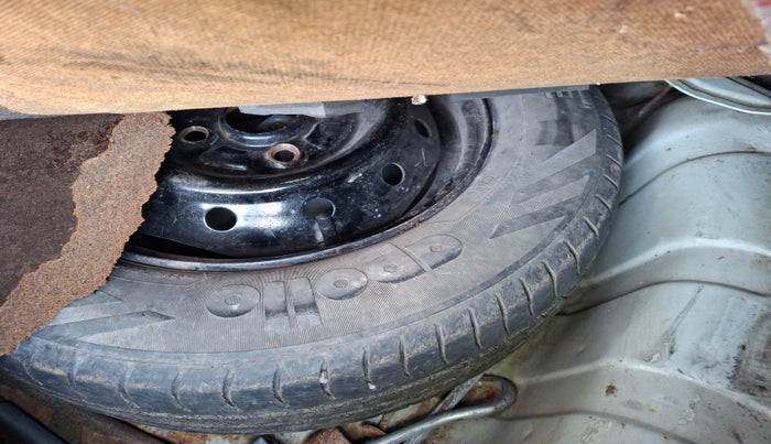 2013 Maruti Alto 800 LXI, Petrol, Manual, 1,28,623 km, tyre