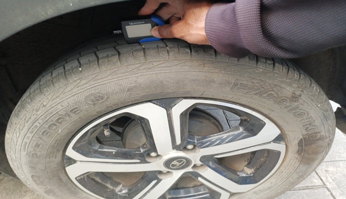 2022 Tata NEXON XZA PLUS SUNROOF PETROL, Petrol, Automatic, 21,482 km, tyre