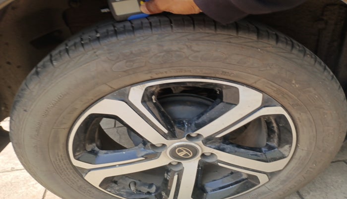 2022 Tata NEXON XZA PLUS SUNROOF PETROL, Petrol, Automatic, 21,482 km, tyre