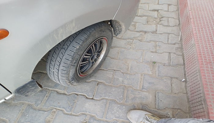 2021 Maruti Alto LXI OPT CNG, Petrol, Manual, 90,174 km, tyre