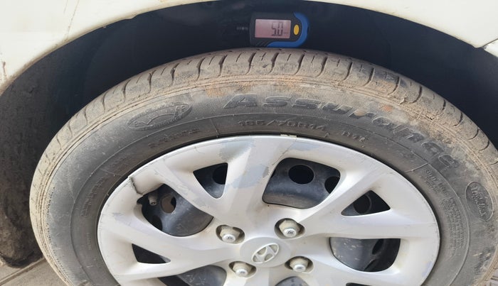 2017 Hyundai Grand i10 SPORTZ (O) 1.2 U2 CRDI, Diesel, Manual, 85,370 km, tyre