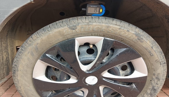 2016 Maruti Wagon R 1.0 VXI, Petrol, Manual, 68,882 km, tyre