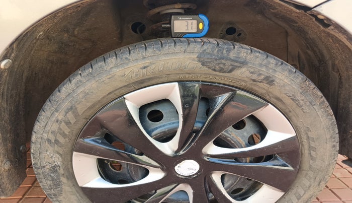 2016 Maruti Wagon R 1.0 VXI, Petrol, Manual, 68,882 km, tyre