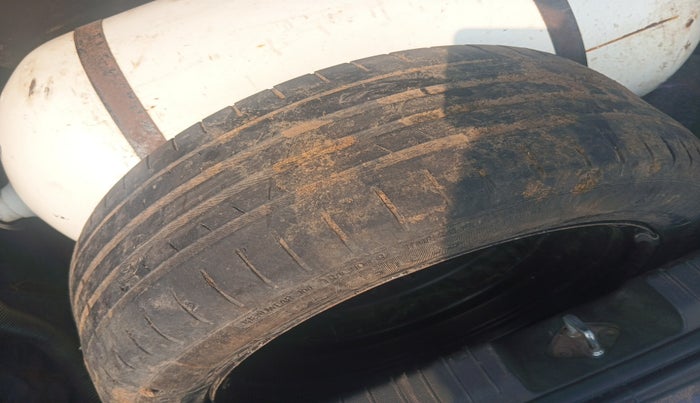 2014 Hyundai Elite i20 ASTA 1.2, Petrol, Manual, 94,368 km, tyre