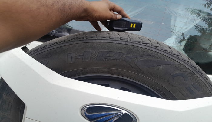 2022 Mahindra BOLERO NEO N 8, Diesel, Manual, 52,740 km, tyre