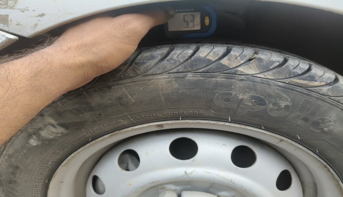 2017 Hyundai Eon ERA +, Petrol, Manual, 43,574 km, tyre