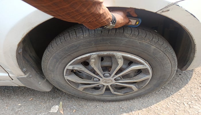 2011 Maruti Swift Dzire VXI, Petrol, Manual, 99,792 km, tyre