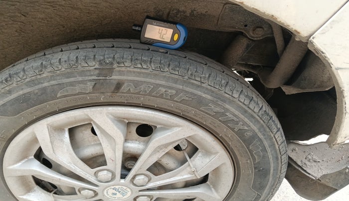 2016 Maruti Wagon R 1.0 LXI CNG, Petrol, Manual, 2,46,301 km, tyre