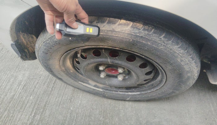 2014 Hyundai i20 SPORTZ 1.2, Petrol, Manual, 89,977 km, tyre