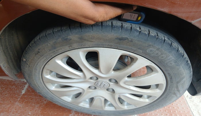 2016 Maruti Baleno ZETA PETROL 1.2, Petrol, Manual, 68,581 km, tyre