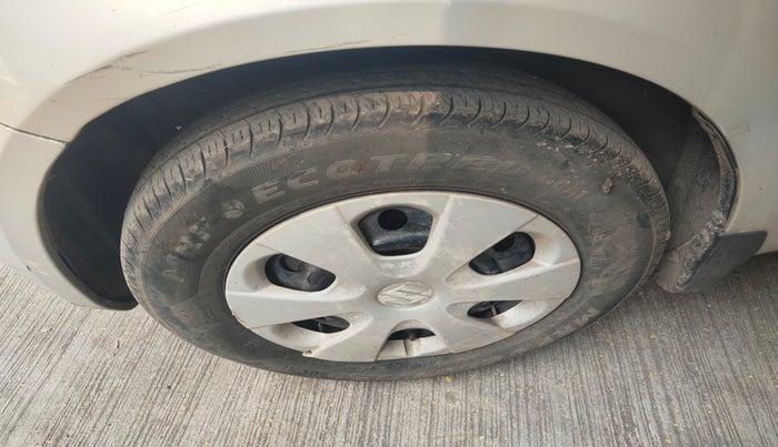 2010 Maruti Ritz VXI, Petrol, Manual, 6,819 km, tyre