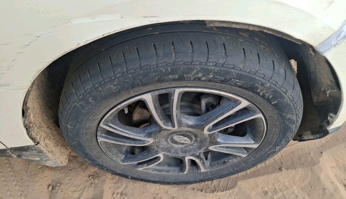 2018 Mahindra MARAZZO M8 7 STR, Diesel, Manual, 1,83,408 km, tyre