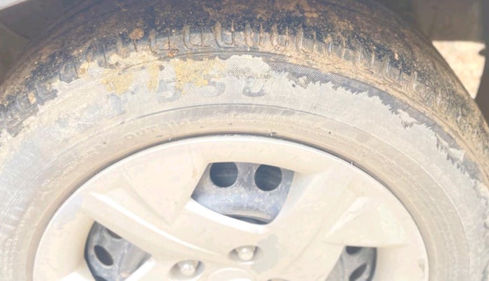 2022 Hyundai VENUE S+ 1.2, Petrol, Manual, 94,500 km, tyre