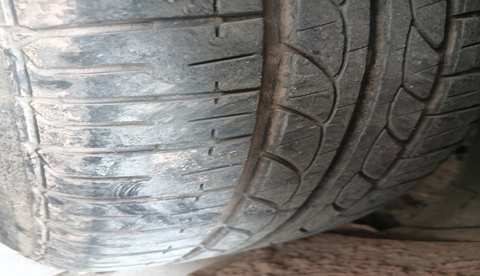 2017 Hyundai Elite i20 SPORTZ 1.2, Petrol, Manual, 60,935 km, tyre