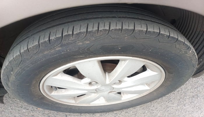 2013 Hyundai i20 SPORTZ 1.2, Petrol, Manual, 39,955 km, tyre