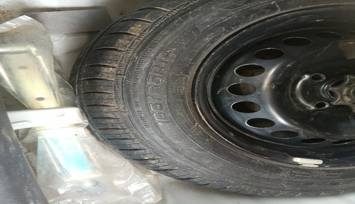 2018 Hyundai Grand i10 MAGNA 1.2 KAPPA VTVT, Petrol, Manual, 41,437 km, tyre