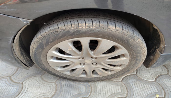 2017 Maruti Baleno ZETA PETROL 1.2, Petrol, Manual, 55,822 km, tyre