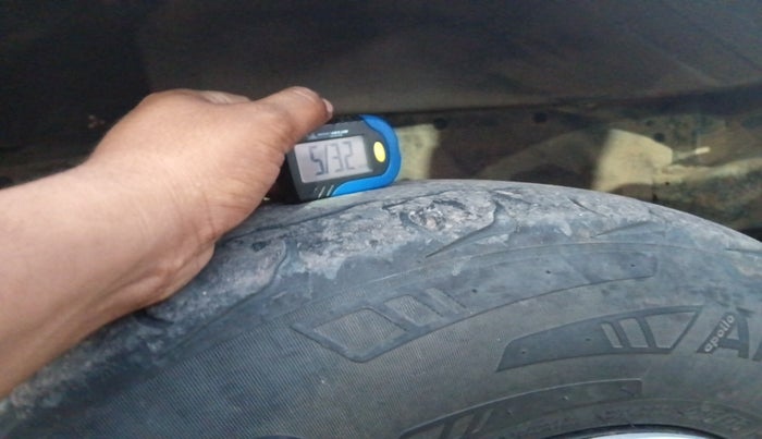 2012 Mahindra Scorpio EX M2DI, Diesel, Manual, 1,42,777 km, tyre