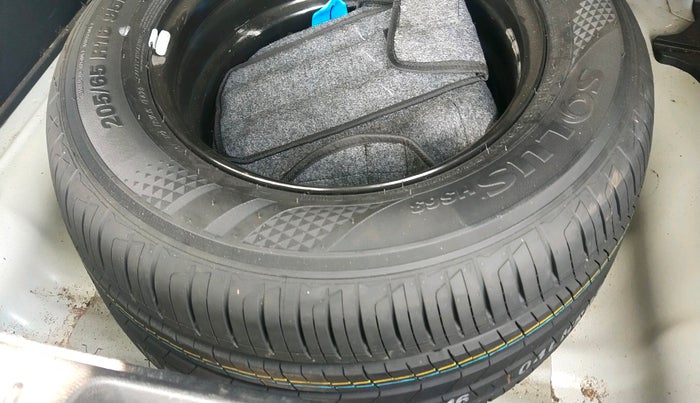 2020 Hyundai Creta E 1.5 DIESEL, Diesel, Manual, 74,334 km, tyre