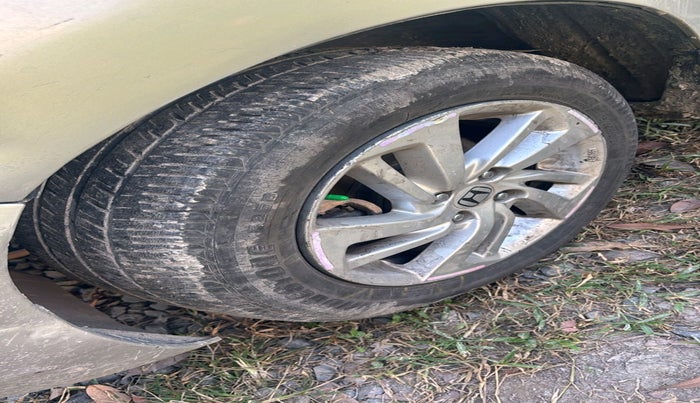 2016 Honda Jazz 1.2L I-VTEC VX, Petrol, Manual, 77,448 km, tyre