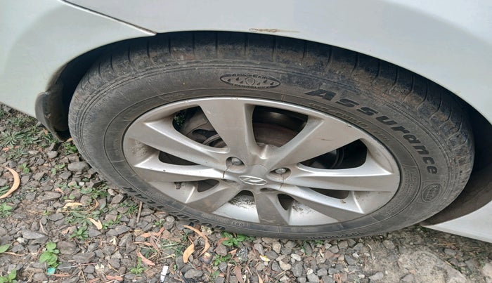 2012 Hyundai Verna FLUIDIC 1.6 CRDI SX OPT, Diesel, Manual, 1,48,604 km, tyre