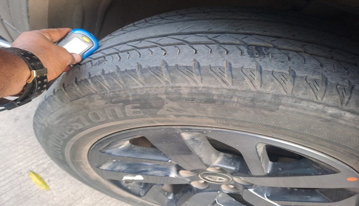2021 Tata Safari XZA PLUS GOLD, Diesel, Automatic, 33,831 km, tyre