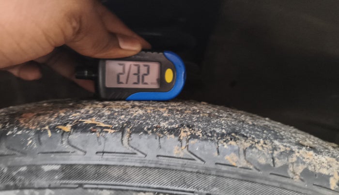 2012 Maruti Swift Dzire TOUR DIESEL, Diesel, Manual, 1,14,018 km, tyre