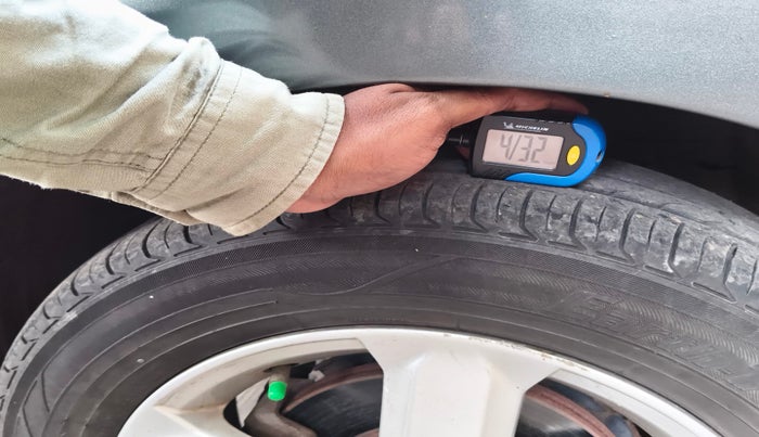 2010 Honda City 1.5L I-VTEC V AT, Petrol, Automatic, 65,663 km, tyre