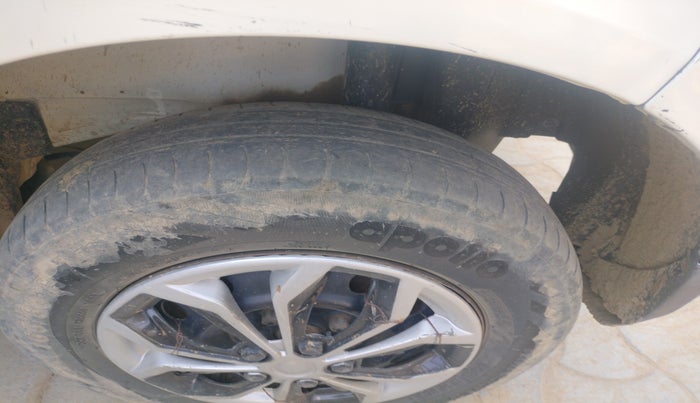 2015 Maruti Ritz VDI, Diesel, Manual, 1,91,028 km, tyre
