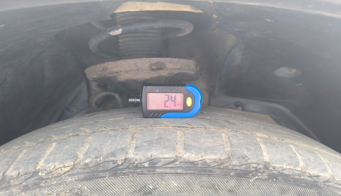 2014 Mahindra XUV500 W8, Diesel, Manual, 96,553 km, tyre