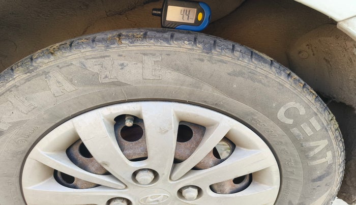 2013 Hyundai i10 SPORTZ 1.2 AT, Petrol, Automatic, 86,930 km, tyre