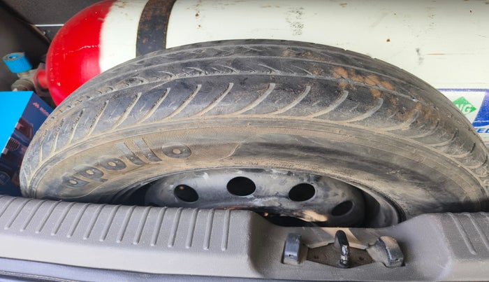 2013 Hyundai i10 SPORTZ 1.2 AT, Petrol, Automatic, 86,930 km, tyre