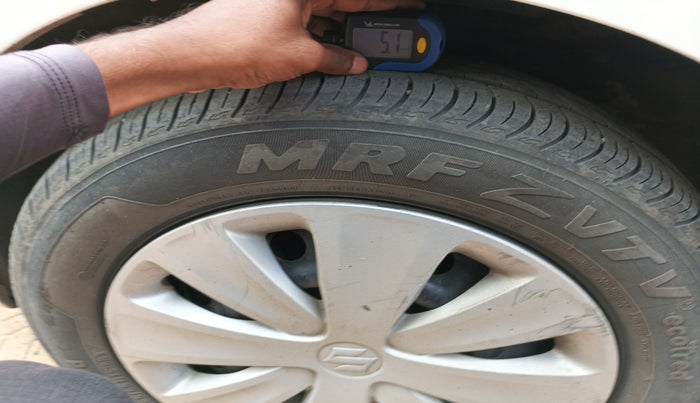 2016 Maruti Ertiga VXI CNG, Petrol, Manual, 1,58,140 km, tyre