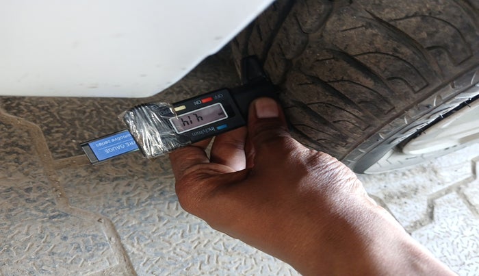 2016 Maruti Wagon R 1.0 VXI AMT, Petrol, Automatic, 16,835 km, tyre