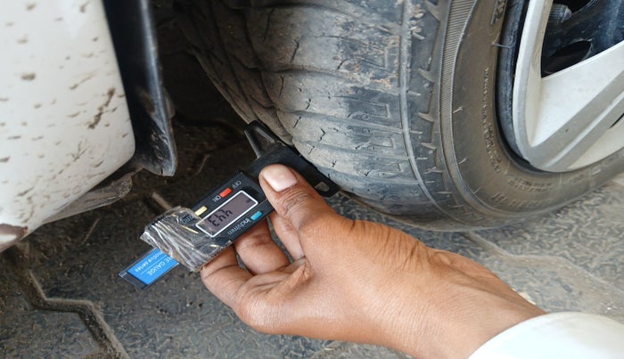 2016 Maruti Wagon R 1.0 VXI AMT, Petrol, Automatic, 16,835 km, tyre