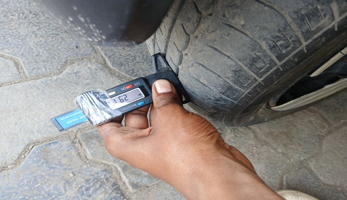 2016 Maruti Wagon R 1.0 VXI AMT, Petrol, Automatic, 16,835 km, tyre