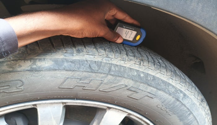 2019 Mahindra XUV500 W9 AT, Diesel, Automatic, 29,979 km, tyre