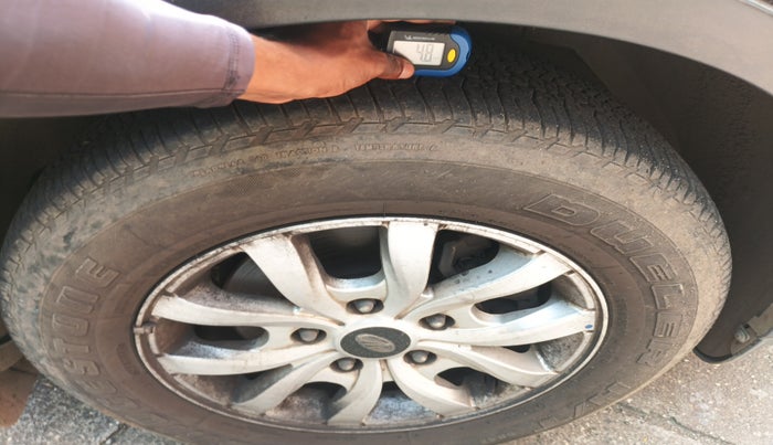 2019 Mahindra XUV500 W9 AT, Diesel, Automatic, 29,979 km, tyre