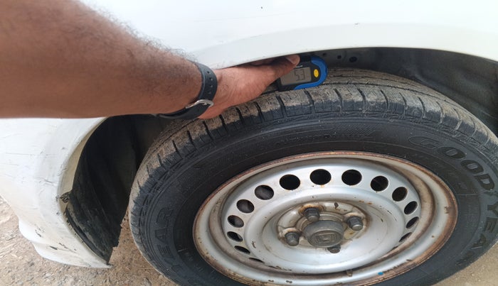 2014 Honda Amaze 1.2L I-VTEC E, Petrol, Manual, 79,416 km, tyre